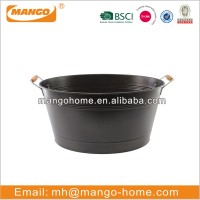 Large black modern ice bucket